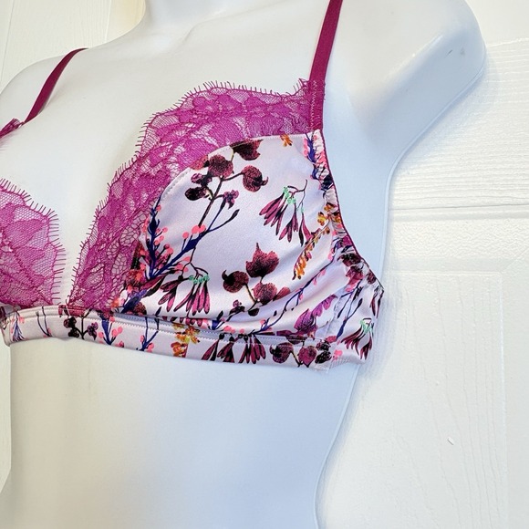 Victoria`s Secret Satin Unlined Wireless Plunge Bralette Size Small Floral NEW - Picture 3 of 11